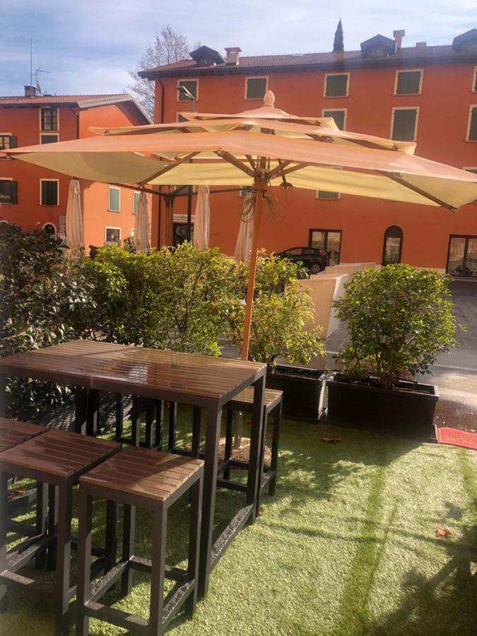 Antica Campione Rooms & Hostel Кампионе дел Гарда Екстериор снимка
